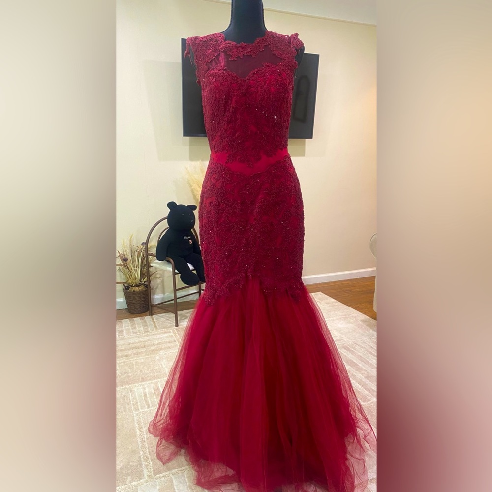 Red party dress